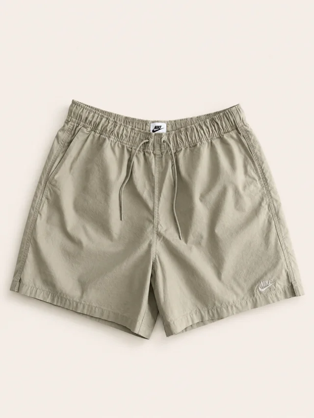 Nike Club Woven Shorts — Beige